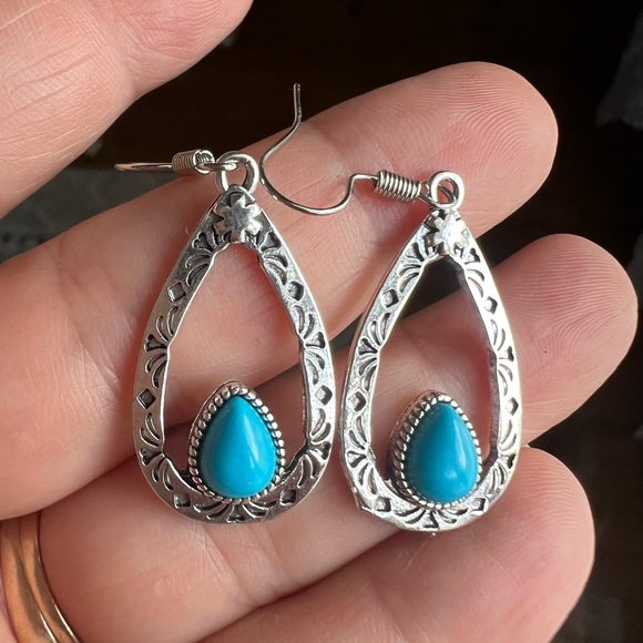 TURQUOISE WOMEN’S EARRINGS - Picture 7 of 8